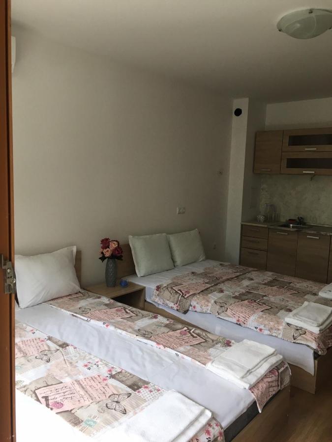 Villa Rossa Apartments Ravda Dış mekan fotoğraf