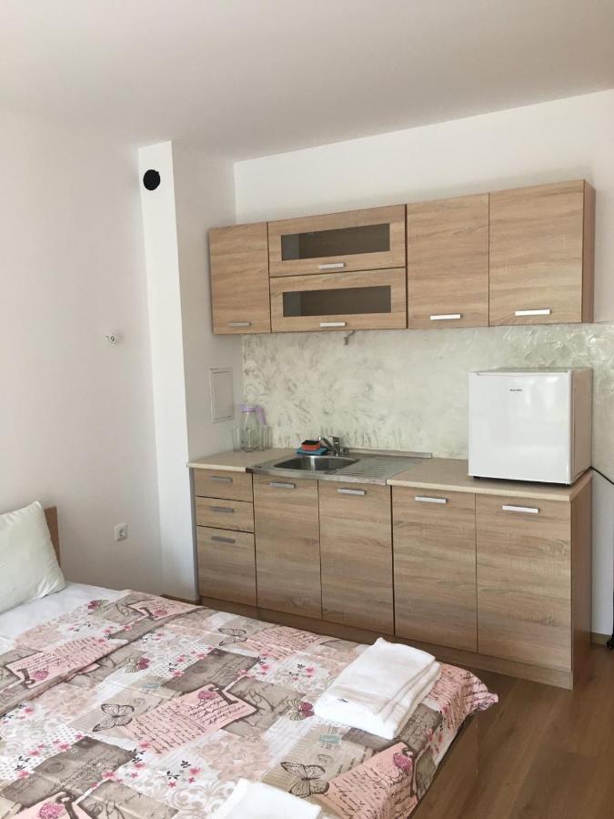 Villa Rossa Apartments Ravda Dış mekan fotoğraf